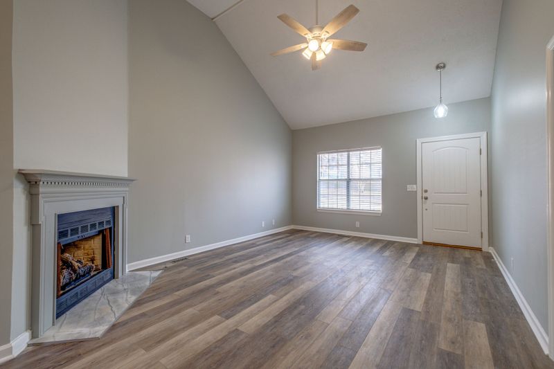 1205 Cedarbend Dr, Mount Juliet, TN 37122