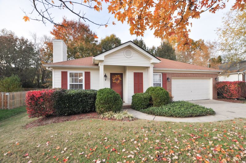 911 Celeste Ct, Mount Juliet, TN 37122
