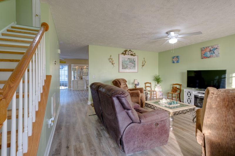 6018 Mountview Dr, Mount Juliet, TN 37122