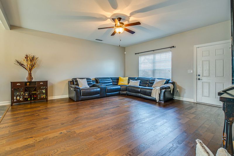 4861 Compassion Ln, Murfreesboro, TN 37128
