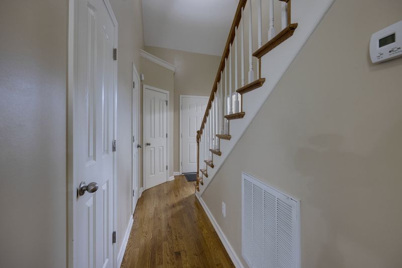 102 California Ct, Murfreesboro, TN 37129