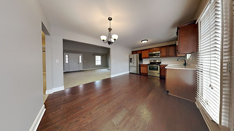 523 Cassie Ln, White Bluff, TN 37187