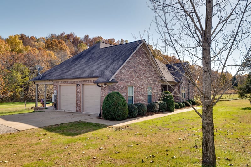 2119 Baptist Church Rd, Culleoka, TN 38451