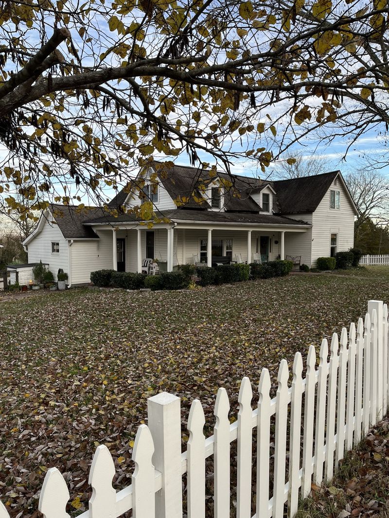 853 County Farm Rd, Murfreesboro, TN 37127