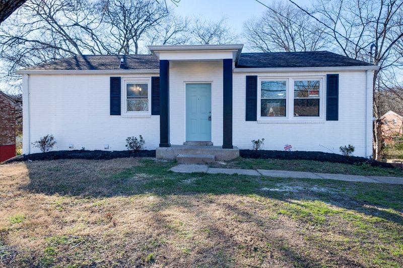 3235 Lagrange Dr, Nashville, TN 37218