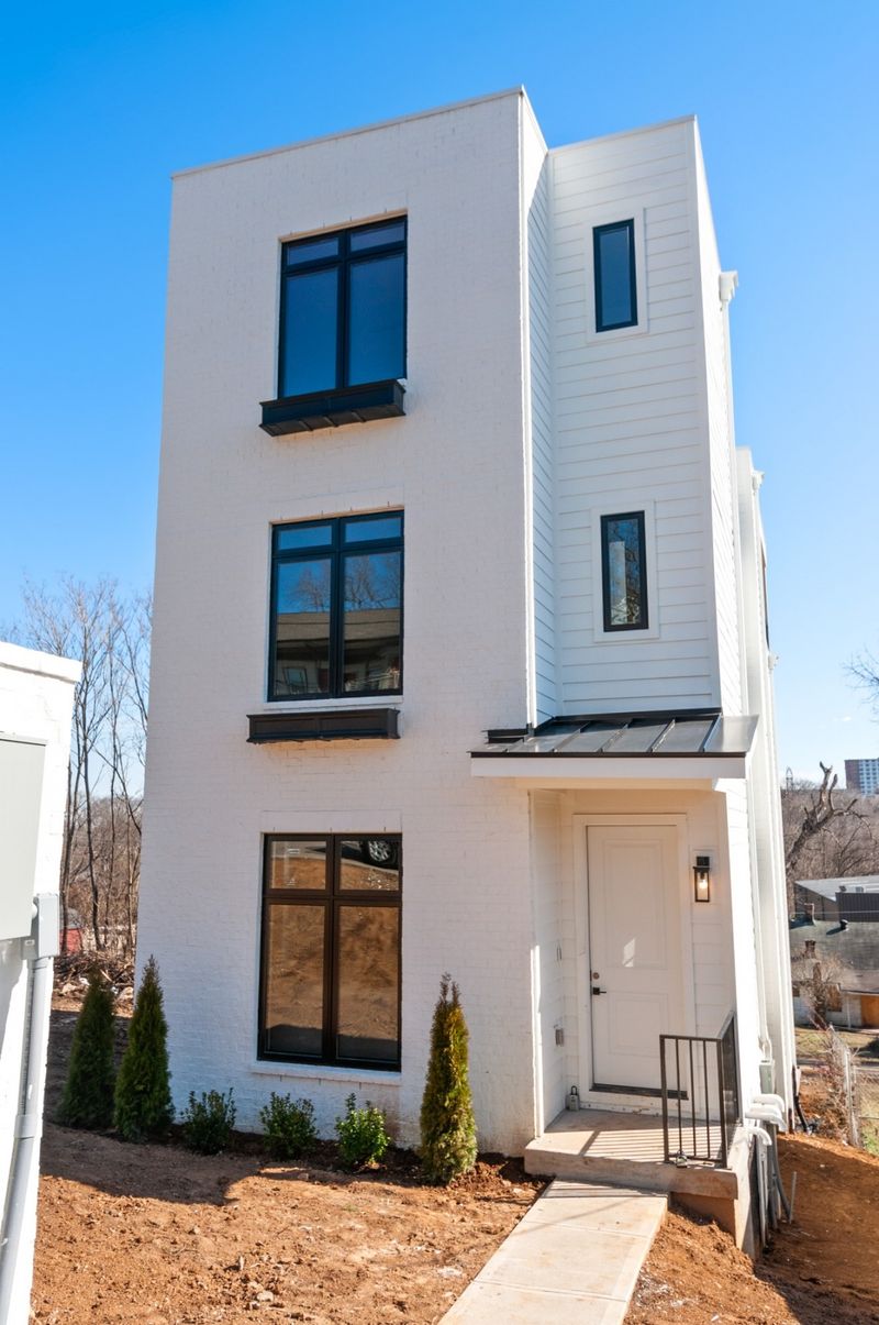 1256 Thomas St, Nashville, TN 37210