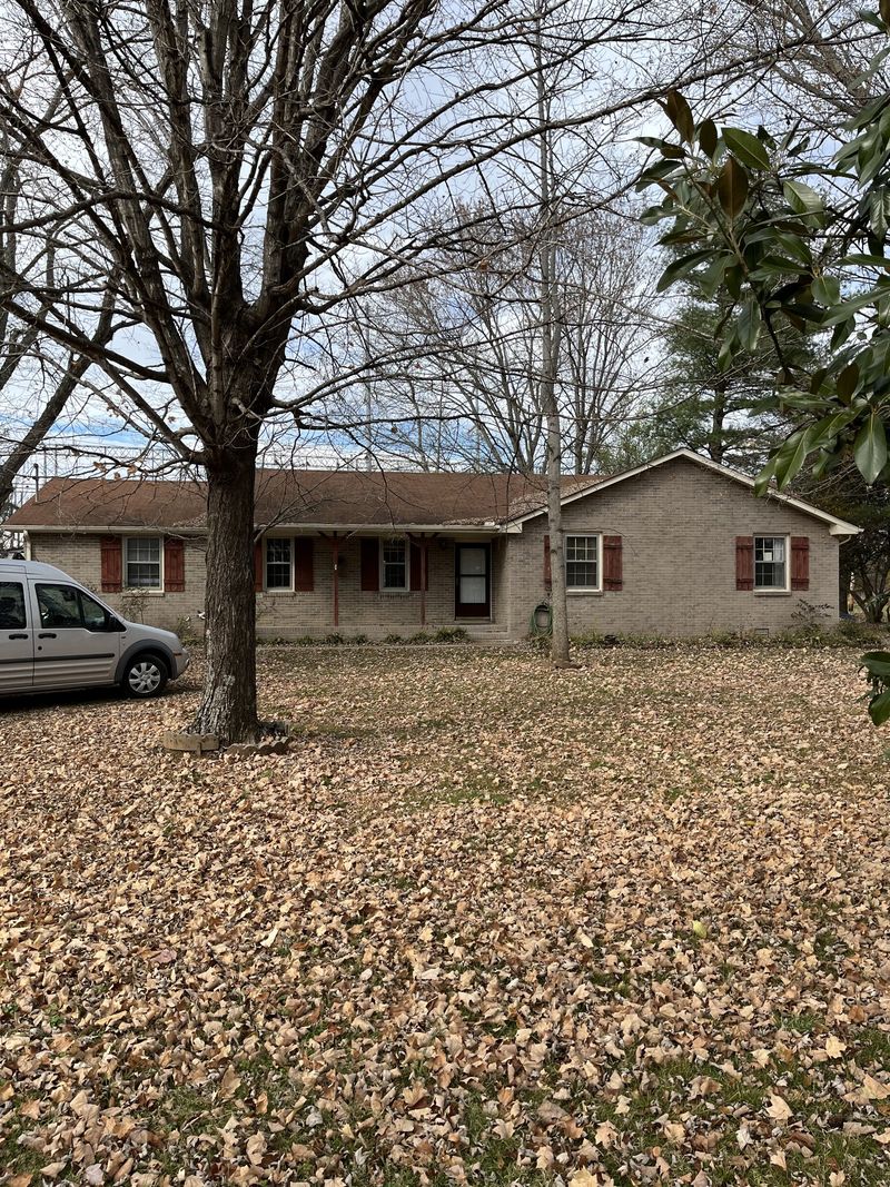 210 Hankins Dr, Smyrna, TN 37167