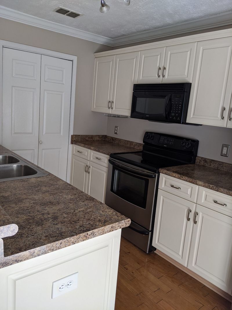 802 Main St E #20, Murfreesboro, TN 37130