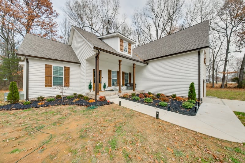 7834 Highway 52, Orlinda, TN 37141