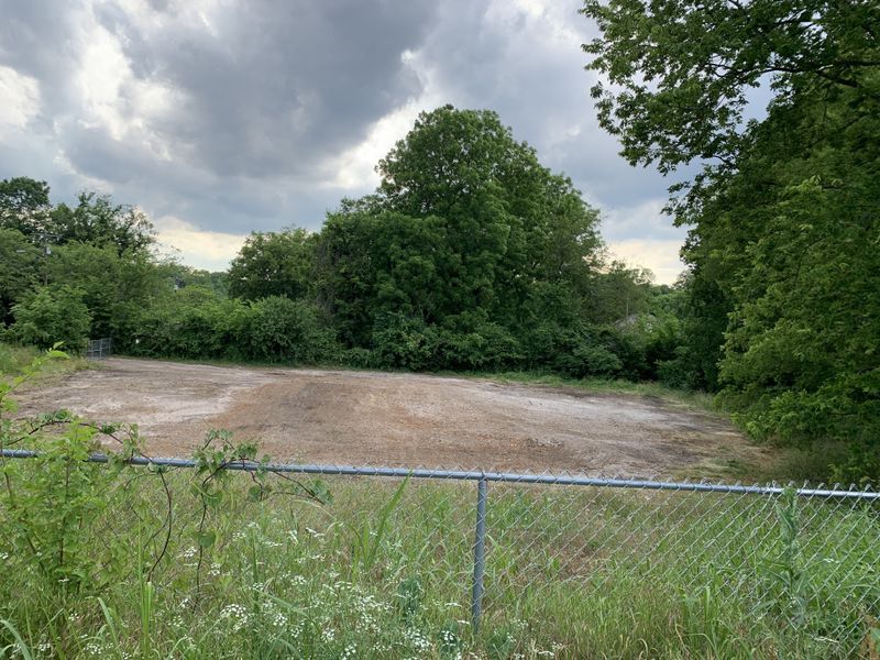 914 E End St, Columbia, TN 38401