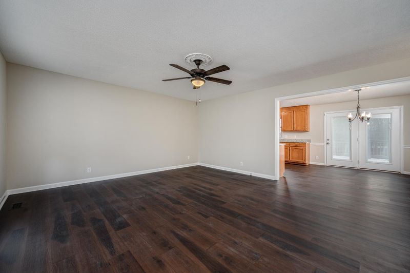 611 Irongate Blvd, Murfreesboro, TN 37129