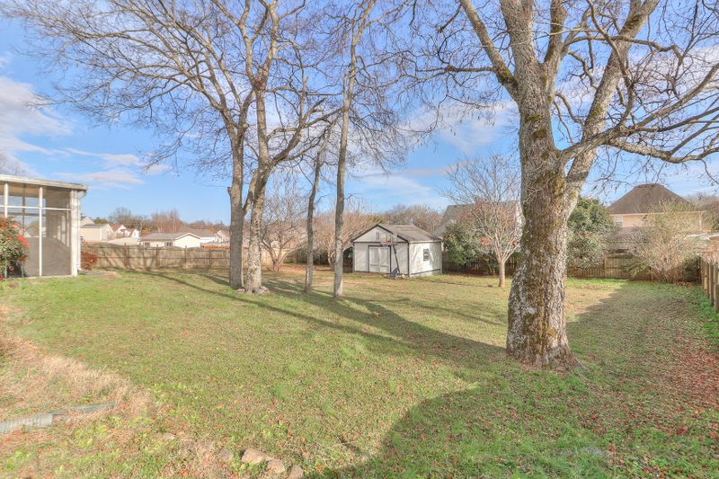 105 Auburn Ct, Murfreesboro, TN 37128