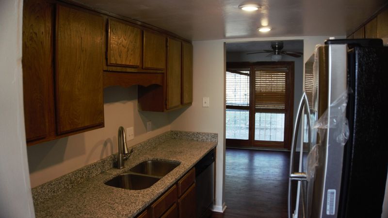 2825 Lake Forest Dr, Nashville, TN 37217