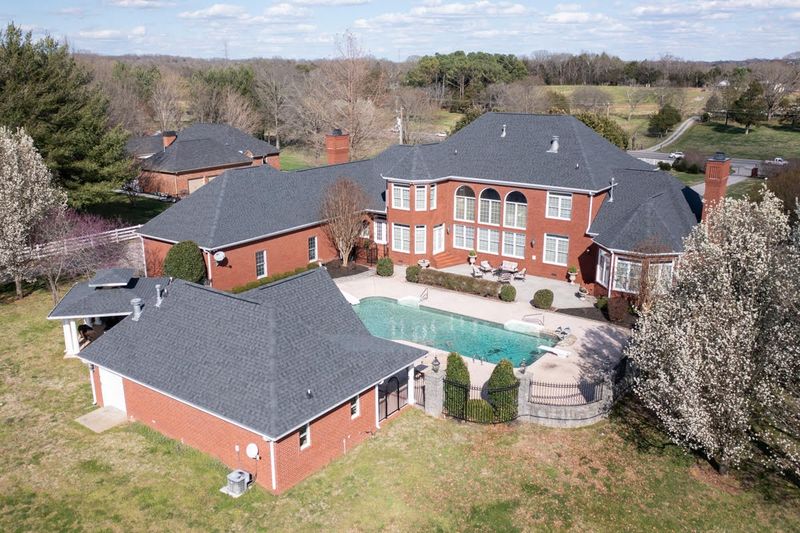 1556 S Mount Juliet Rd, Mount Juliet, TN 37122