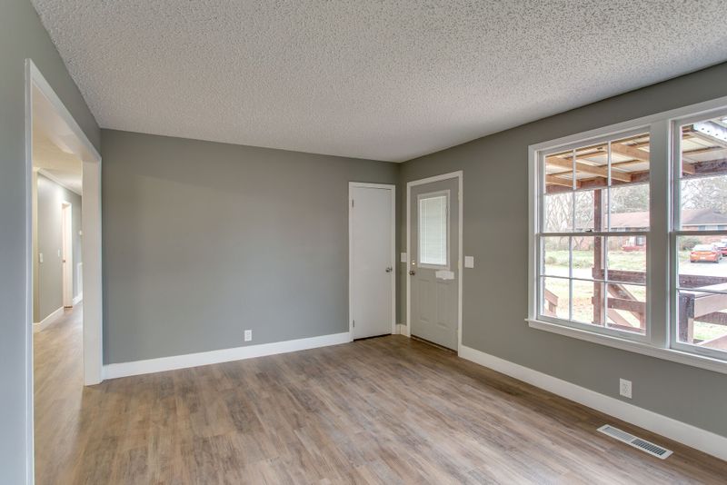 6603 Longview Dr, Murfreesboro, TN 37129