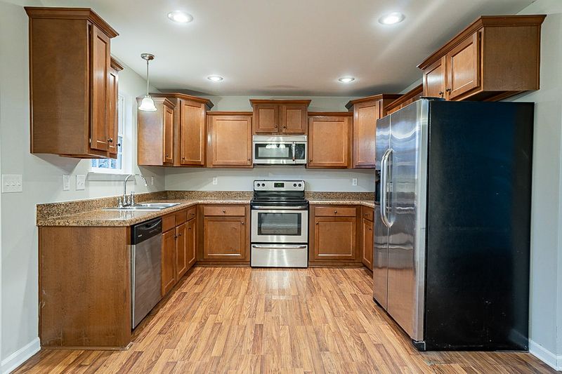 207 Violet Mist Dr, White Bluff, TN 37187