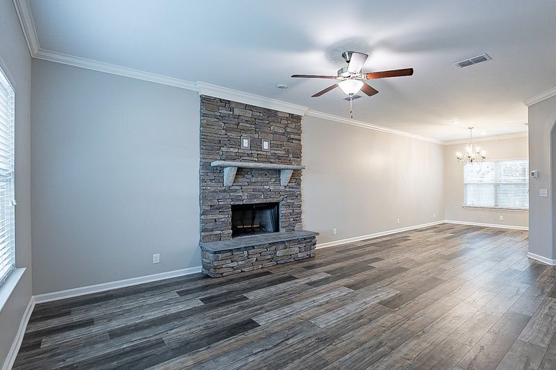 6006 Enclave Dr, Murfreesboro, TN 37128