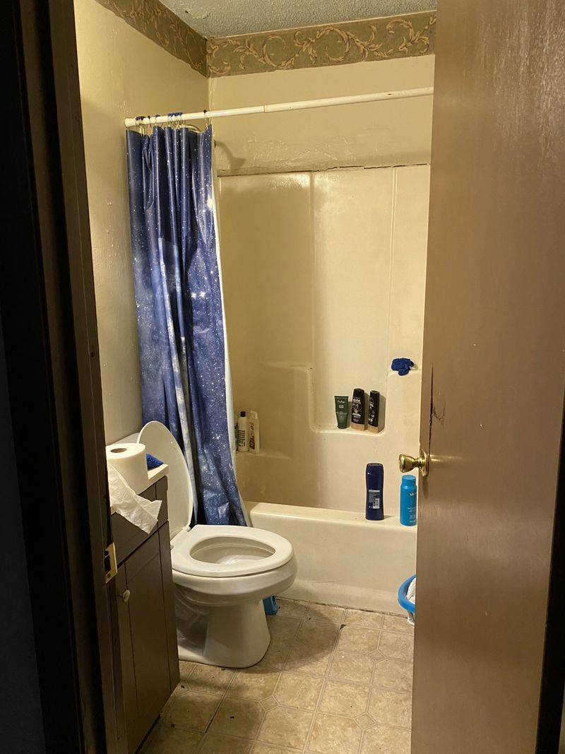 4233 Valley Grove Dr, Hermitage, TN 37076