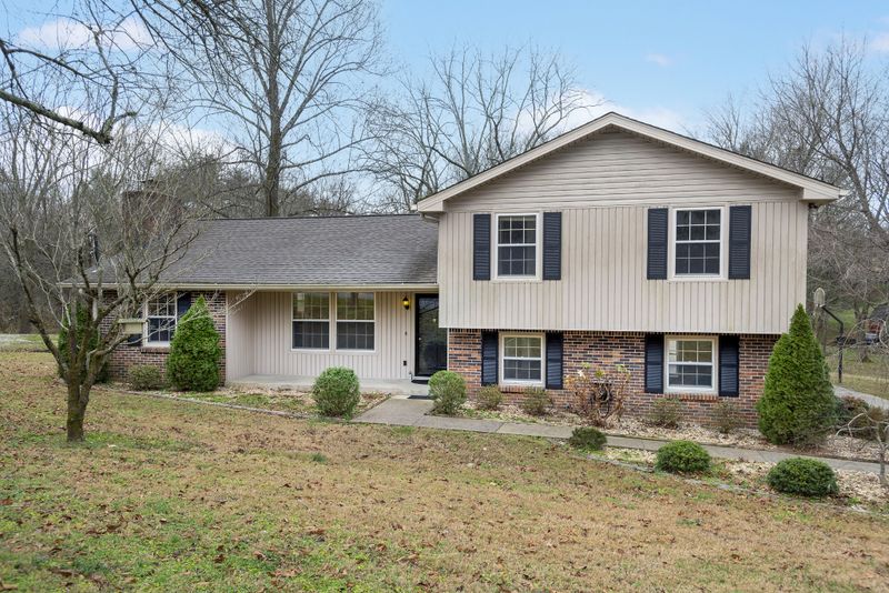 304 Woodlawn Dr, Mount Juliet, TN 37122