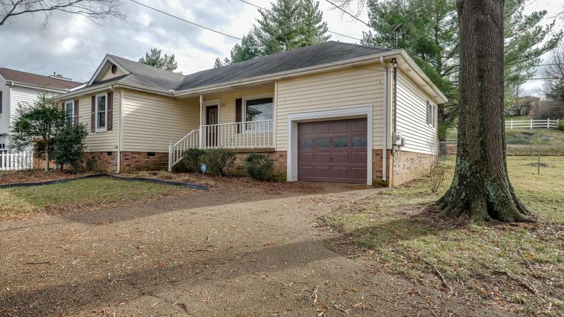 106 Flintlock Ct, Franklin, TN 37064