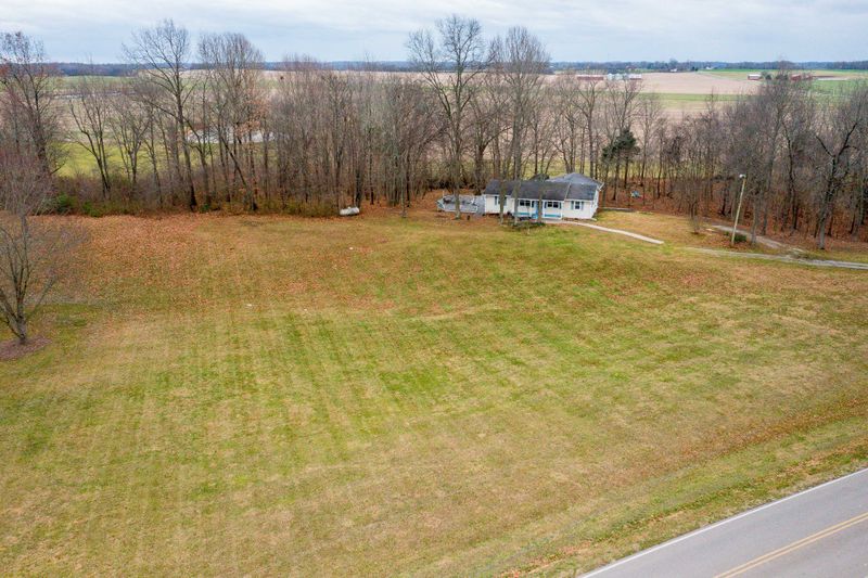 5945 S Lamont Rd, Springfield, TN 37172