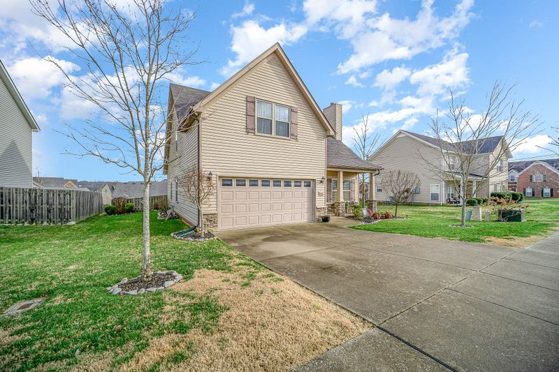 2074 Red Jacket Trce, Spring Hill, TN 37174