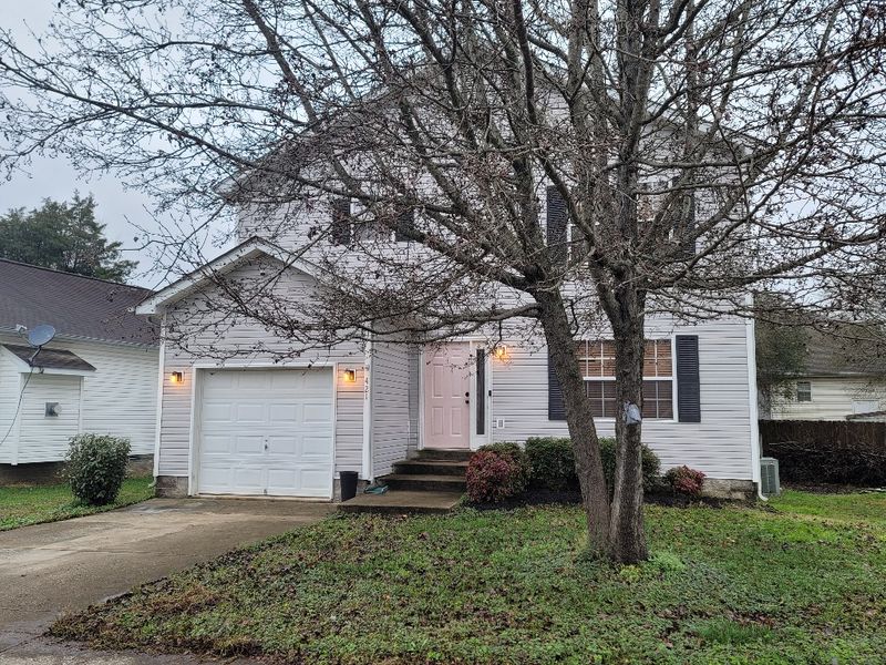 421 Scotts Creek Trl, Hermitage, TN 37076