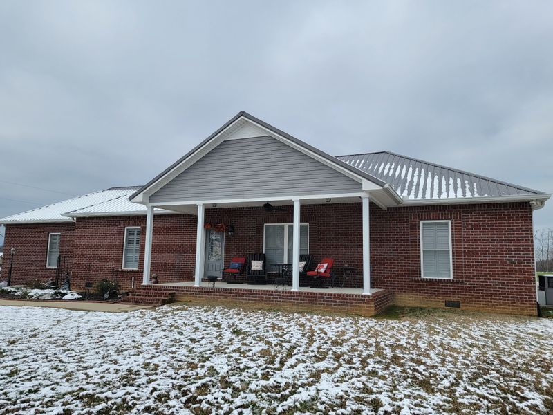 1039 Haley Brook Dr, Springfield, TN 37172