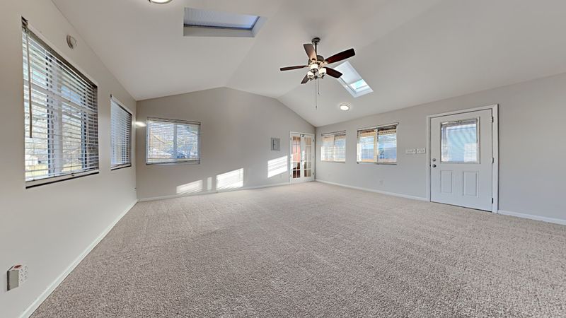 6350 Lee Ave, Murfreesboro, TN 37129