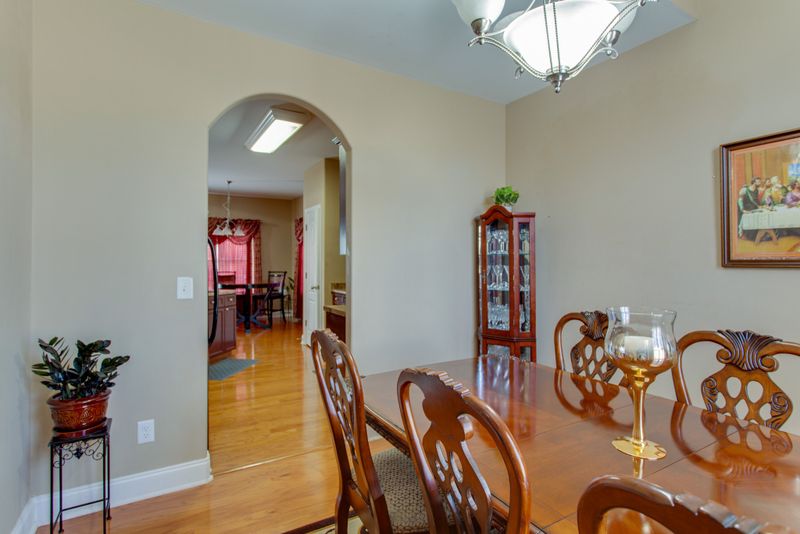 3811 Masters Dr, Smyrna, TN 37167
