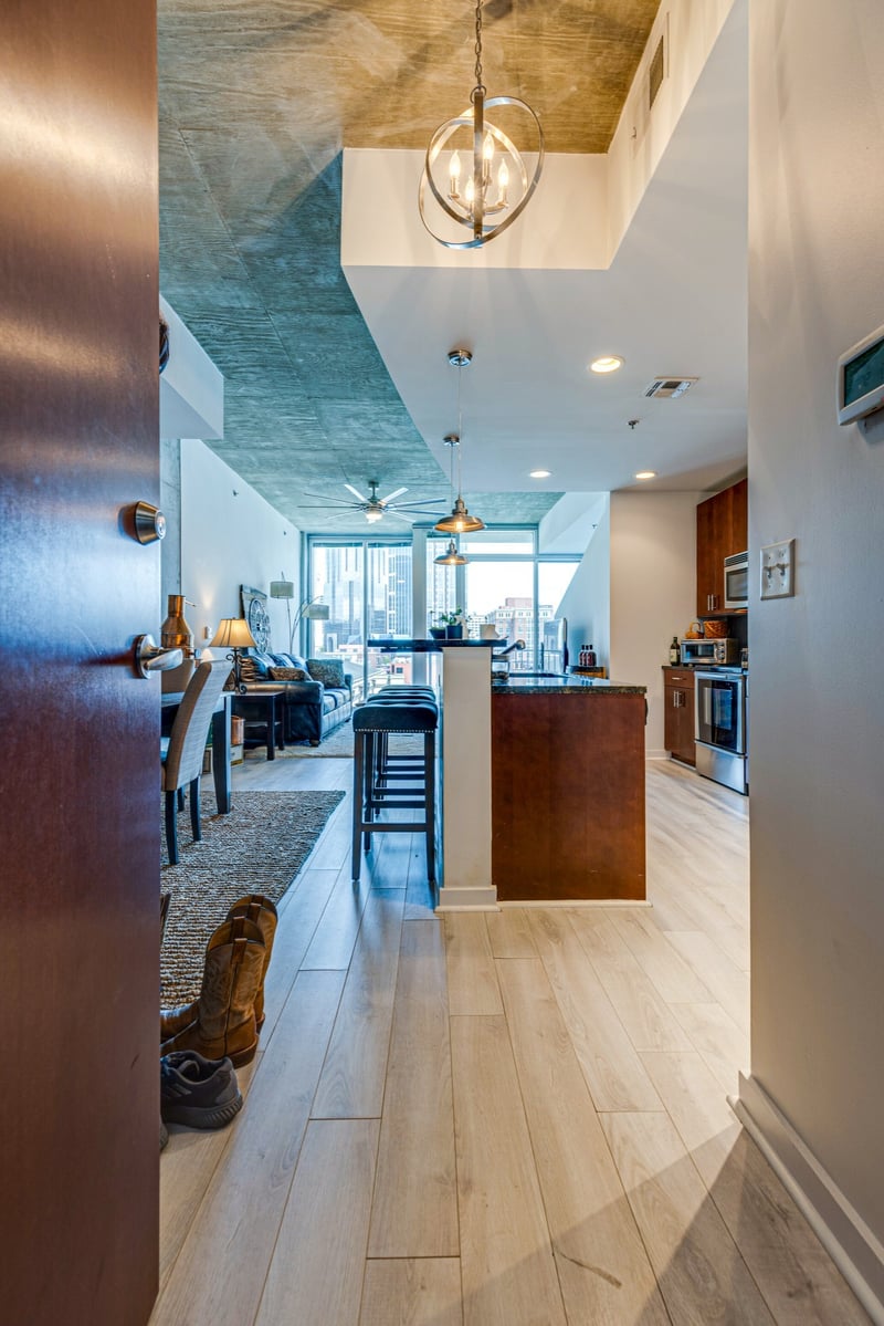 301 Demonbreun St #704, Nashville, TN 37201