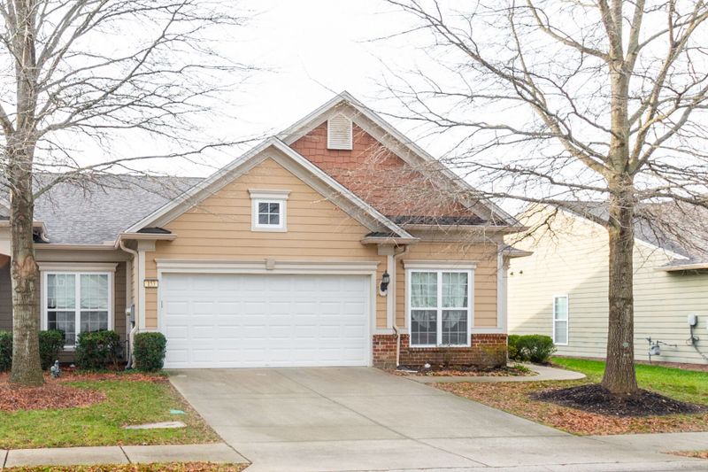 153 Old Towne Dr, Mount Juliet, TN 37122