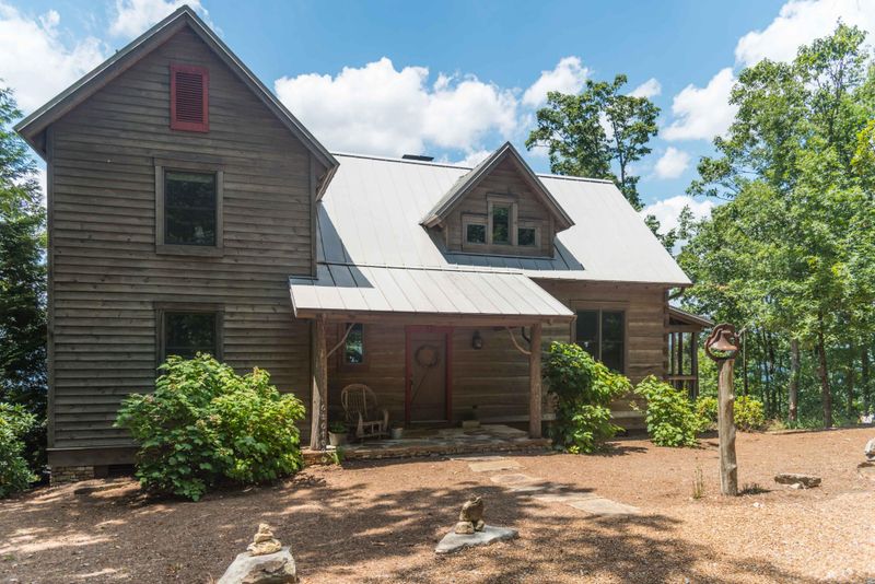 309 Crook View Rd, Menlo, GA 30731
