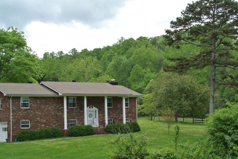 157 Ware Rd, Ringgold, GA 30736