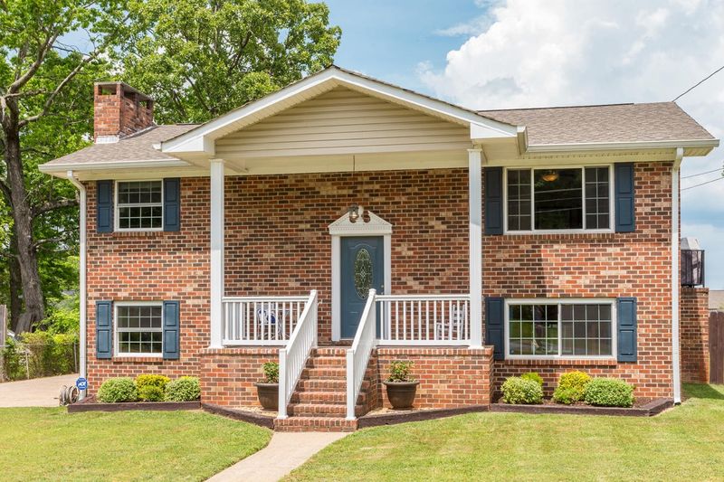 287 Steele Rd, Rossville, GA 30741