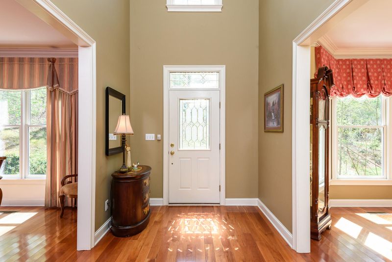 106 Leafmore Ct, Rocky Face, GA 30740