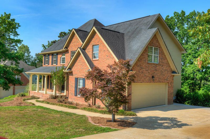 1950 Windstone Dr, Ringgold, GA 30736