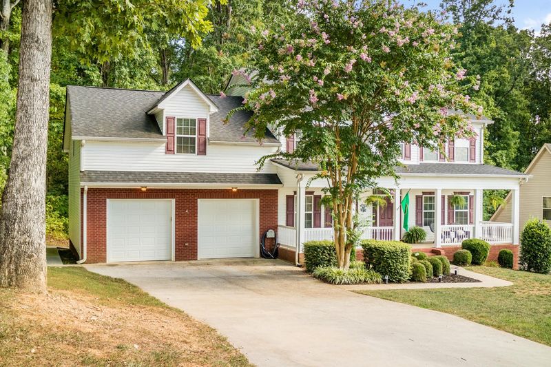 44 Lark Ldg, Ringgold, GA 30736