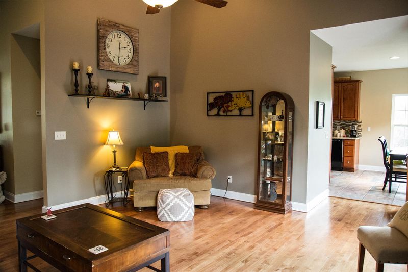 64 Cleo Cir, Ringgold, GA 30736