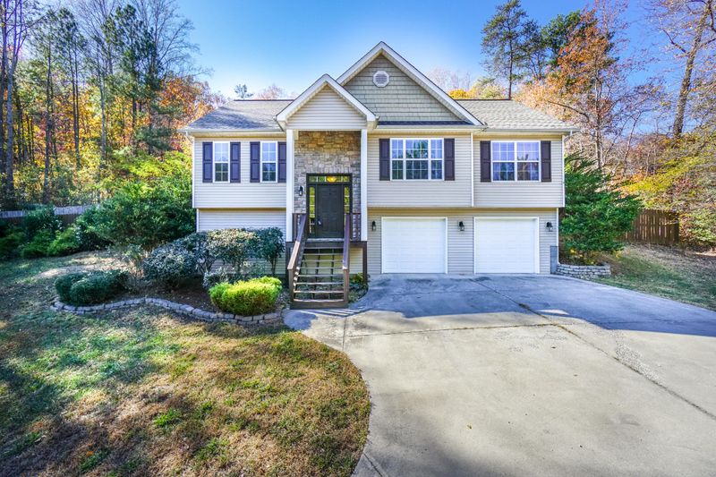 845 Reed Rd, Dalton, GA 30720