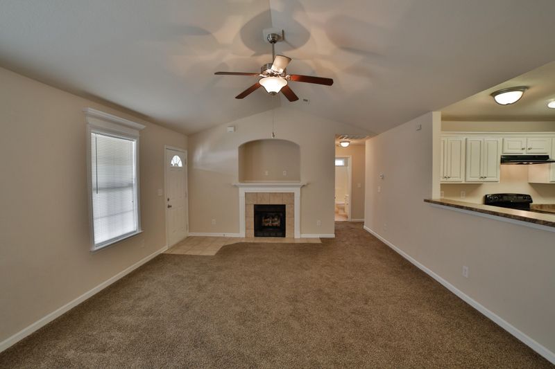 1604 Cedar Creek Dr, Rossville, GA 30741