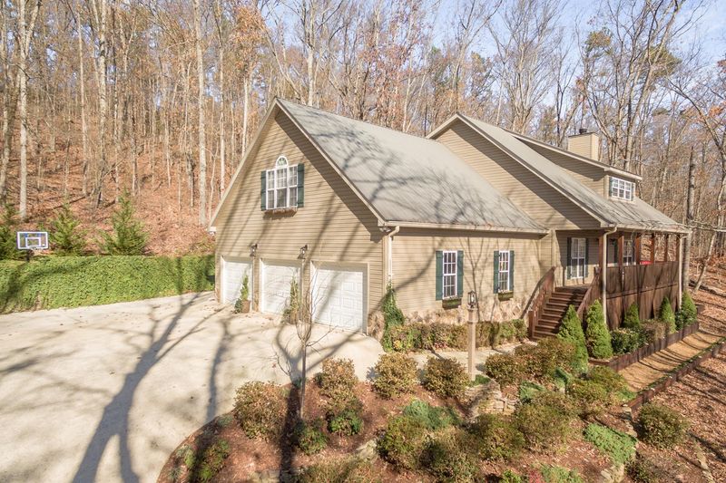 237 Napier Ln, Ringgold, GA 30736