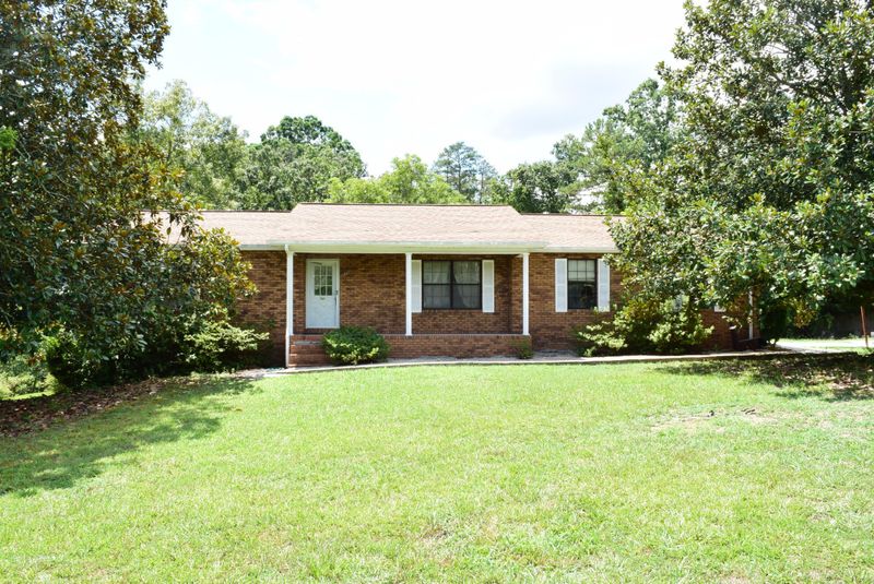 44 Universal Ln, Ringgold, GA 30736