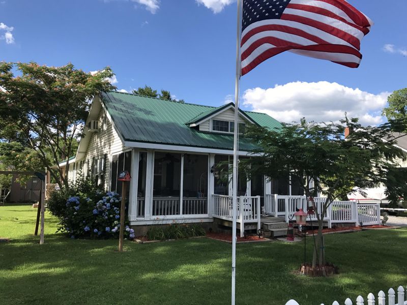3 E 10th St, Chickamauga, GA 30707