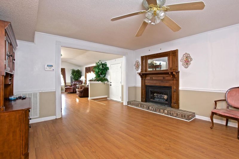 129 Woodie Dr, Ringgold, GA 30736