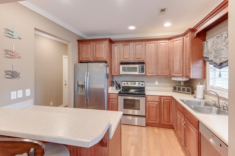 16 Slate Dr, Chickamauga, GA 30707