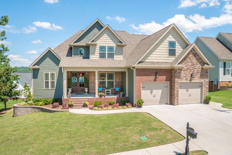 199 Hunting Ridge Cir, Rock Spring, GA 30739
