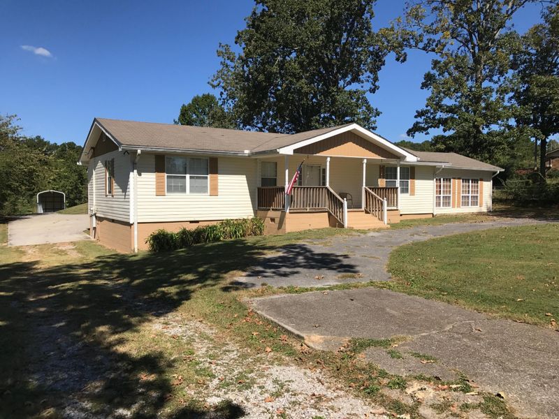 1615 Keith Rd, Tunnel Hill, GA 30755
