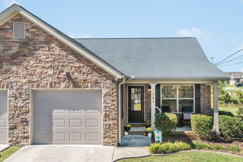 922 Colony Cir, Fort Oglethorpe, GA 30742