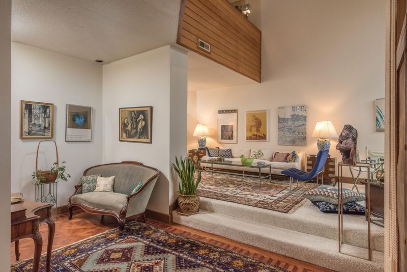 401 Mcfarland Ave #1, Lookout Mountain, GA 30750